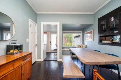 Kitchen Photo of 1623 E 12th Avenue, Vancouver, BC