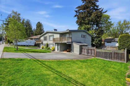 Hot Tub / Spa Photo of 5479 6 Avenue, Delta, BC