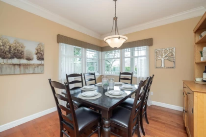 Breakfast Nook Photo of 21735 47b Avenue, Langley, BC