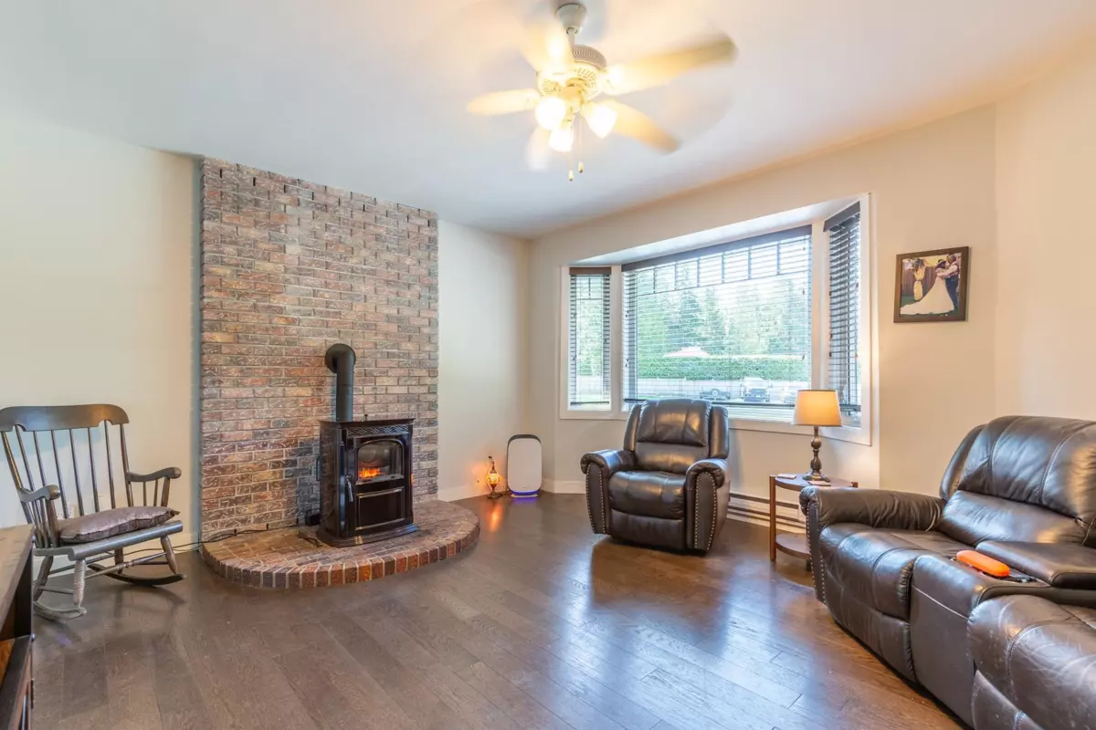 Dining Area Photo of 9328 Larkspur Avenue, Mission, BC