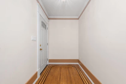 Office / Den Photo of 153 SE Marine Drive, Vancouver, BC