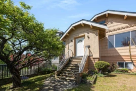 153 SE Marine Drive, Vancouver, BC