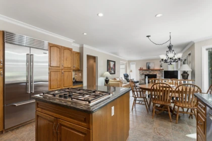 Breakfast Nook Photo of 2465 Berton Place, North Vancouver, BC