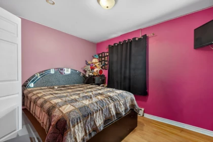Office / Den Photo of 7576 140 Street, Surrey, BC