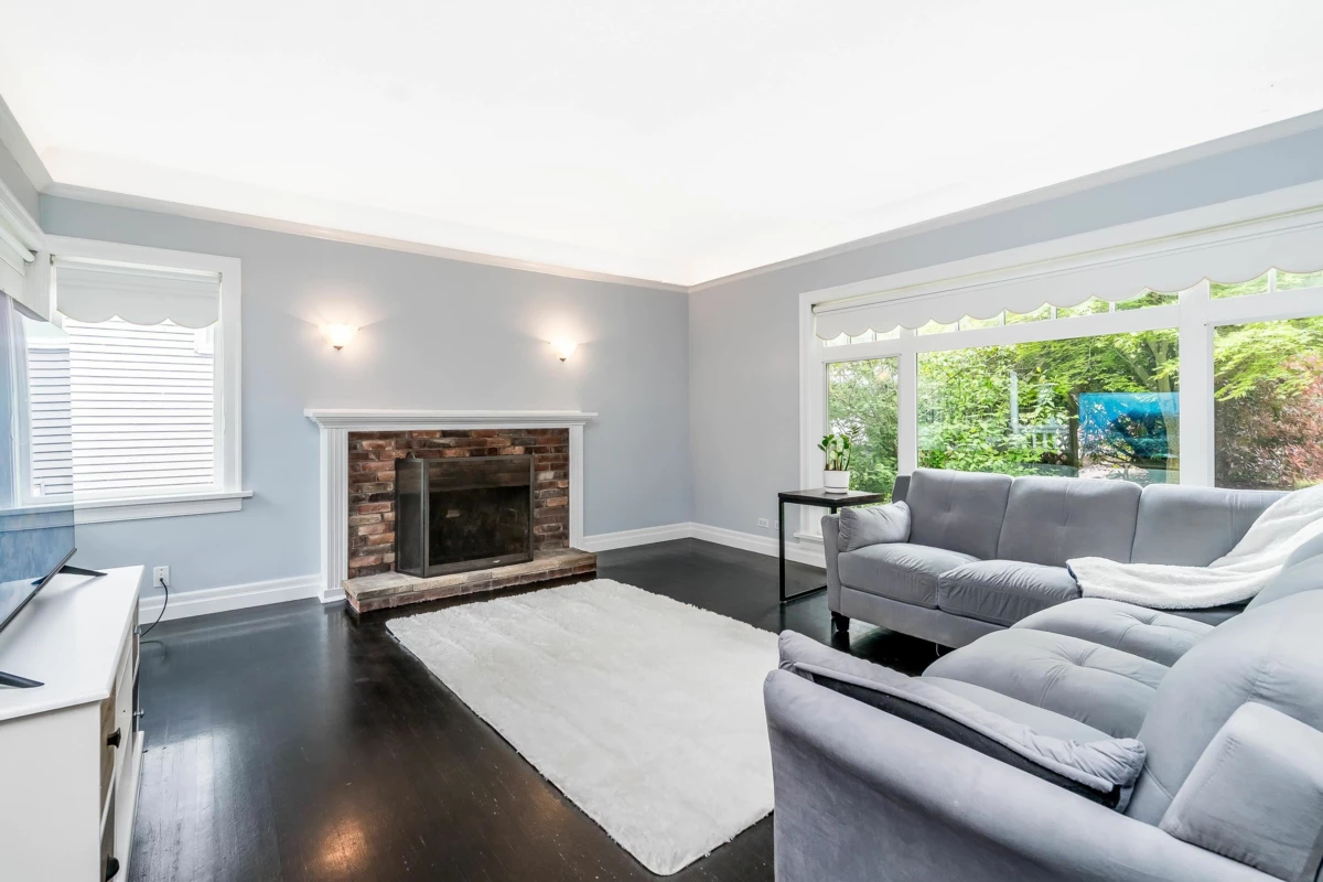 Living Room Photo of 20675 46a Avenue, Langley, BC
