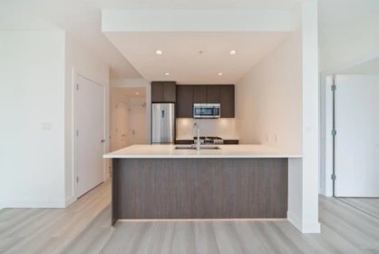 701 9060 University Crescent, Burnaby, BC, Burnaby — Apartment/Condo for sale