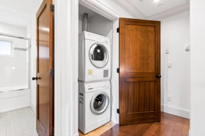 Mudroom Photo of 3715 W 22nd Avenue, Vancouver, BC