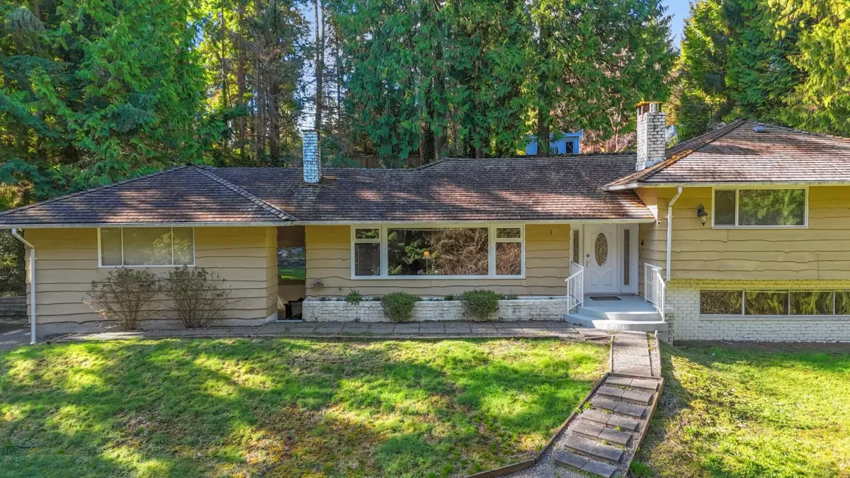 Exterior Rear Photo of 315 Stevens Drive, West Vancouver, BC