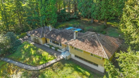 315 Stevens Drive, West Vancouver, BC, Glenmore — 4 bed single family residence for sale