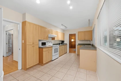 Mudroom Photo of 315 Stevens Drive, West Vancouver, BC