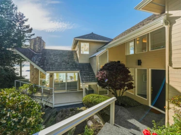 Staircase Photo of 5447 Monte Bre Place, West Vancouver, BC