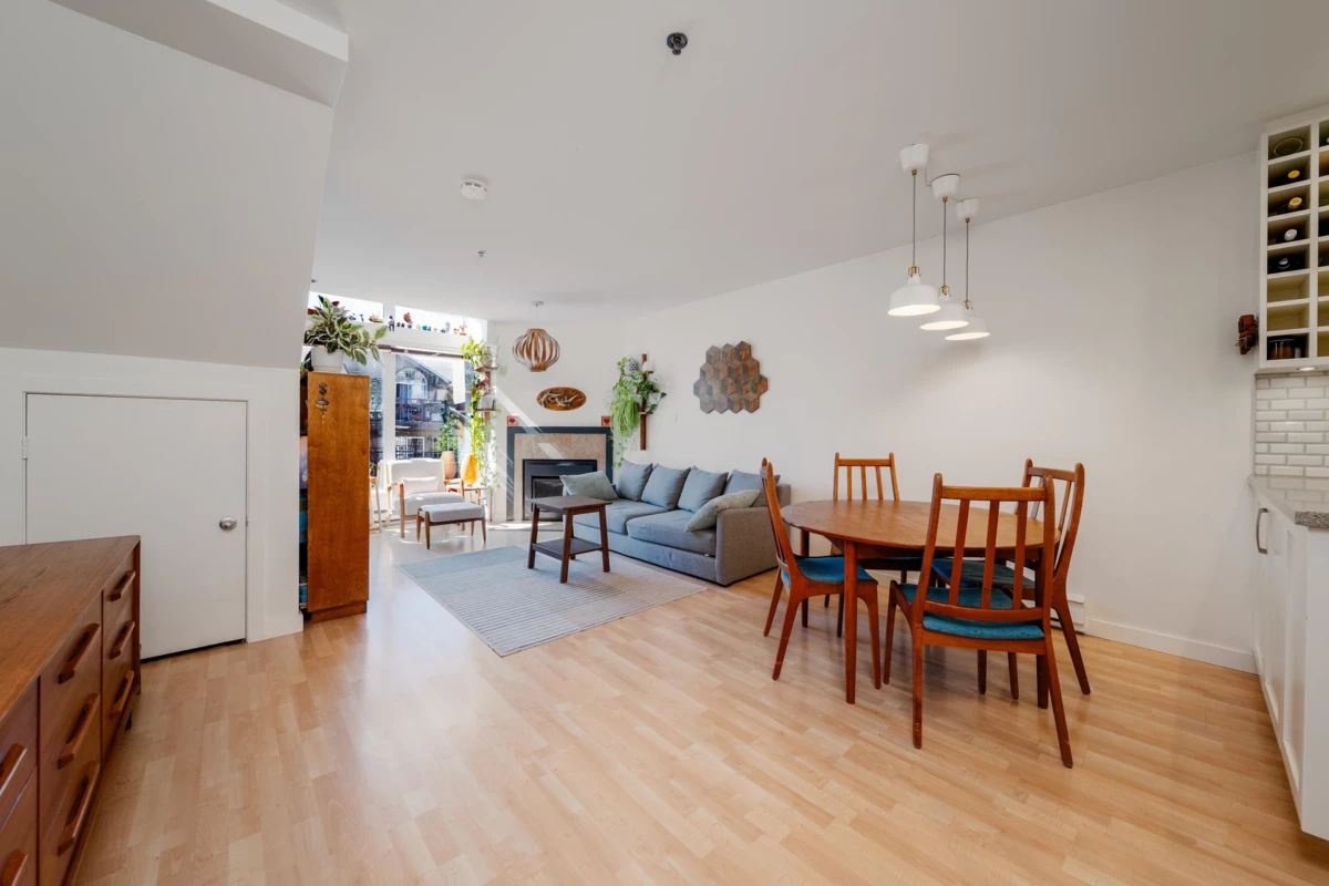 Family Room Photo of 3033 Laurel Street, Vancouver, BC