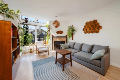 Breakfast Nook Photo of 3033 Laurel Street, Vancouver, BC