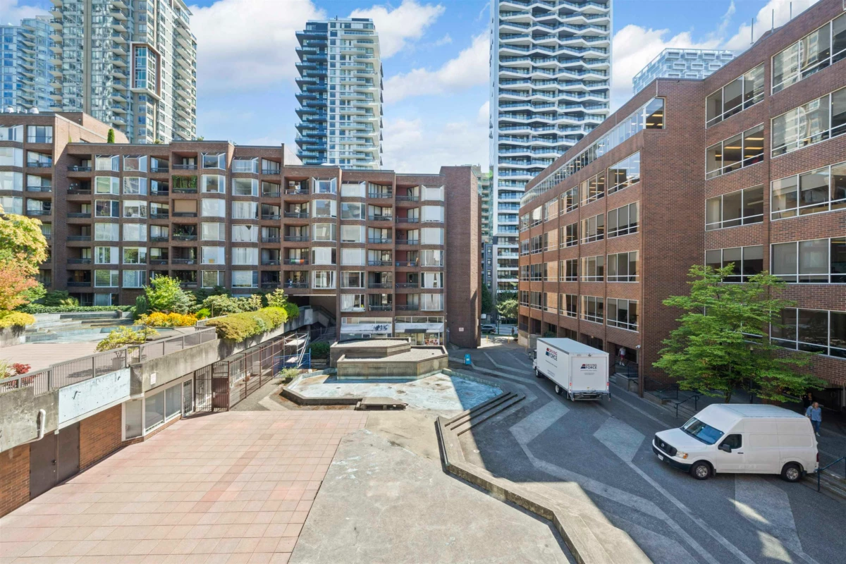 Living Room Photo of 313 1330 Burrard Street, Vancouver, BC
