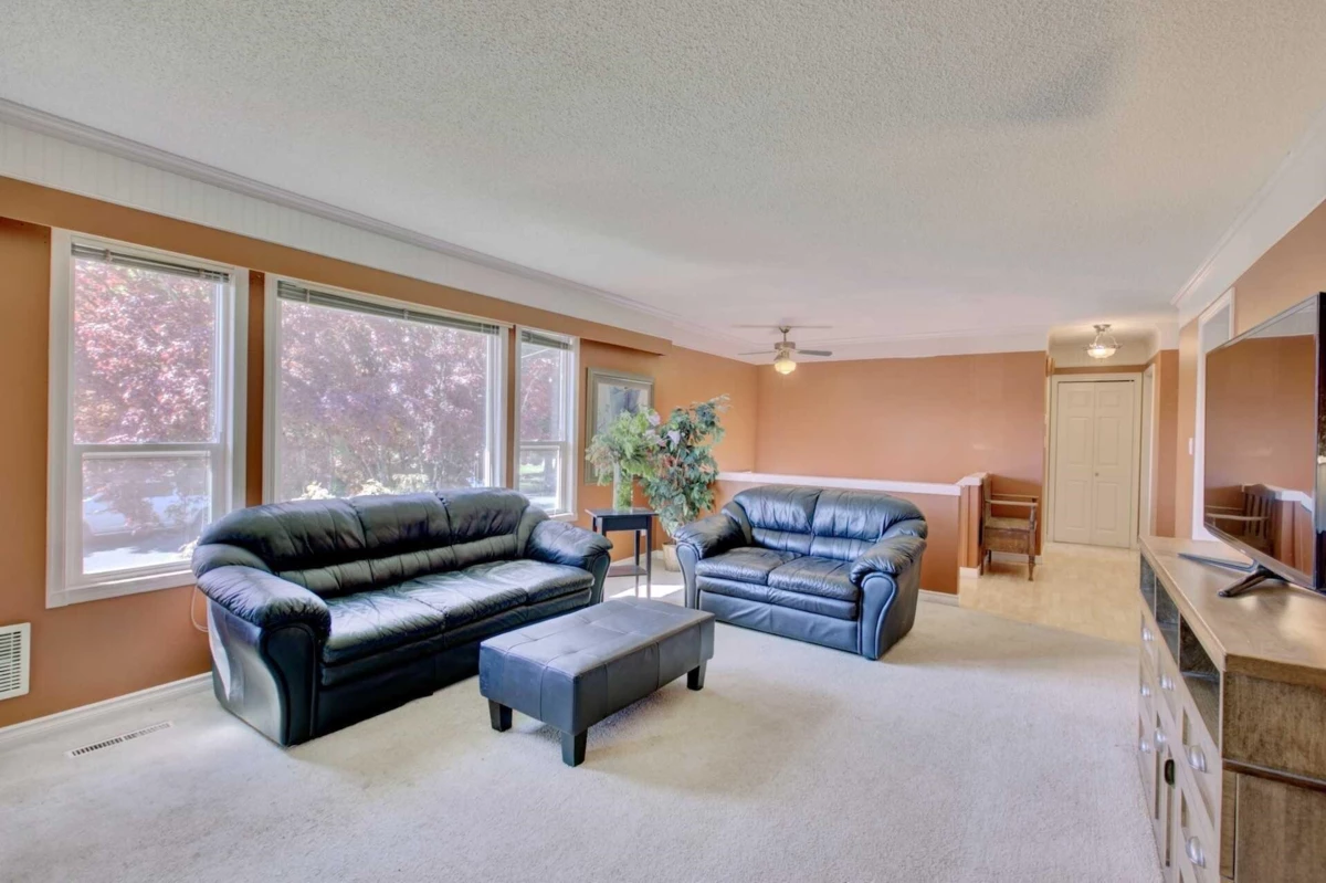 Dining Area Photo of 8505 Howard Crescent, Chilliwack, BC