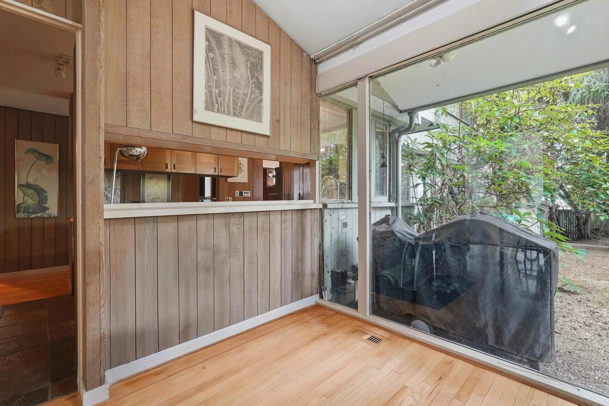 Dining Area Photo of 792 W 54th Avenue, Vancouver, BC