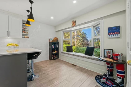 Powder Room Photo of 924 Garrow Drive, Port Moody, BC