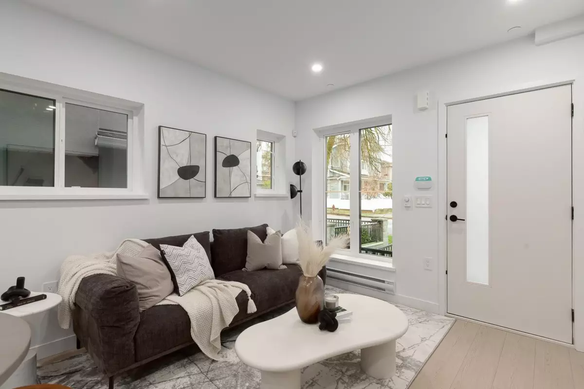 Family Room Photo of 204 2329 E 34th Avenue, Vancouver, BC
