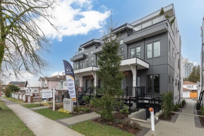 204 2329 E 34th Avenue, Vancouver, BC, Vancouver — Townhouse for sale