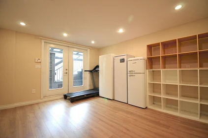 Hot Tub / Spa Photo of 4347 W 13th Avenue, Vancouver, BC