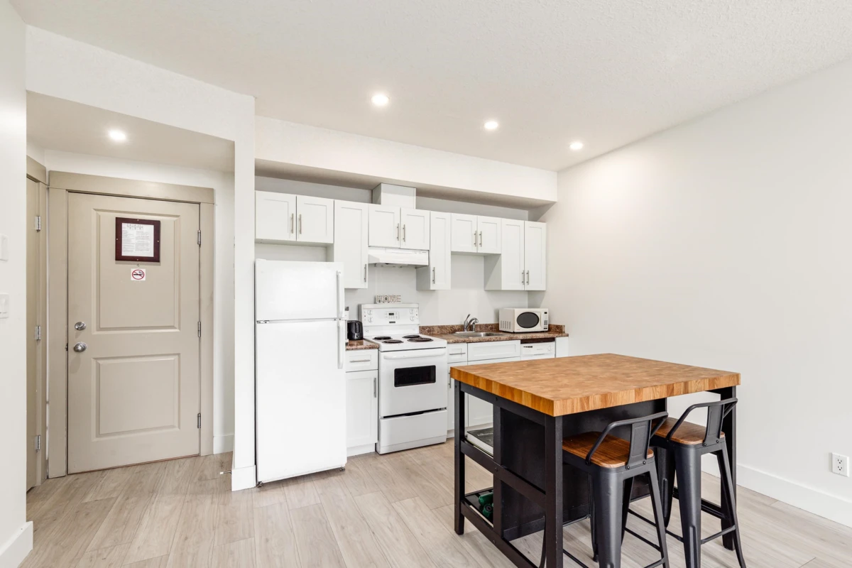Dining Area Photo of 309 7330 Arbutus Street, Pemberton, BC