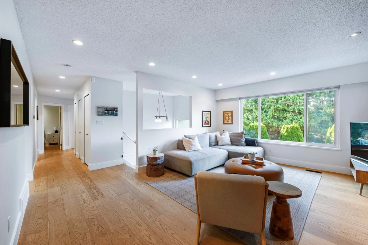 Dining Area Photo of 2722 Bayview Street, Surrey, BC