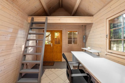 Hot Tub / Spa Photo of 2722 Bayview Street, Surrey, BC
