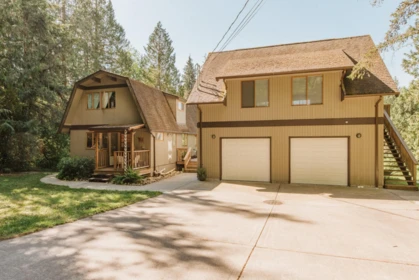 Exterior Rear Photo of 2617 Sunshine Coast Highway, Roberts Creek, BC