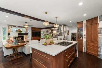Kitchen Island Photo of 24244 60 Avenue, Langley, BC
