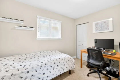 Laundry Room Photo of 24282 101a Avenue, Maple Ridge, BC