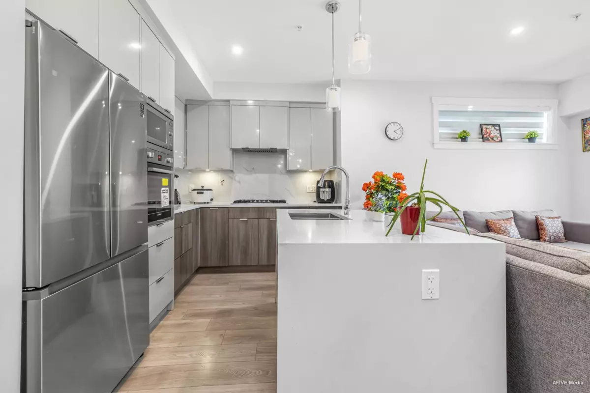 Living Room Photo of B208 14438 72 Avenue, Surrey, BC