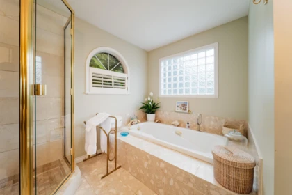 Laundry Room Photo of 1030 Mathers Avenue, West Vancouver, BC