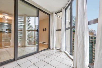 Entry Foyer Photo of 1104 789 Drake Street, Vancouver, BC