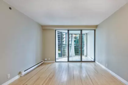 1104 789 Drake Street, Vancouver, BC, Vancouver — Apartment/Condo for sale