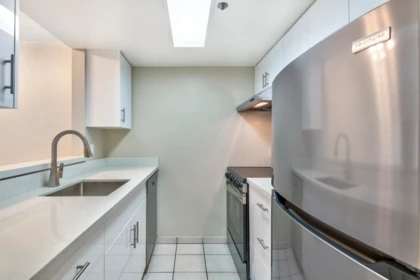 Walk-In Closet Photo of 1104 789 Drake Street, Vancouver, BC