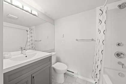 Hallway Photo of 506 301 Maude Road, Port Moody, BC