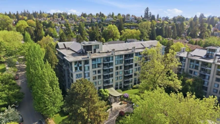 Fitness Center Photo Near PH711 4759 Valley Drive, Vancouver, BC