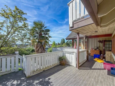 Guest Bathroom Photo of 2148 Kings Avenue, West Vancouver, BC