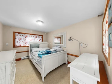 Primary Bedroom Photo of 2148 Kings Avenue, West Vancouver, BC