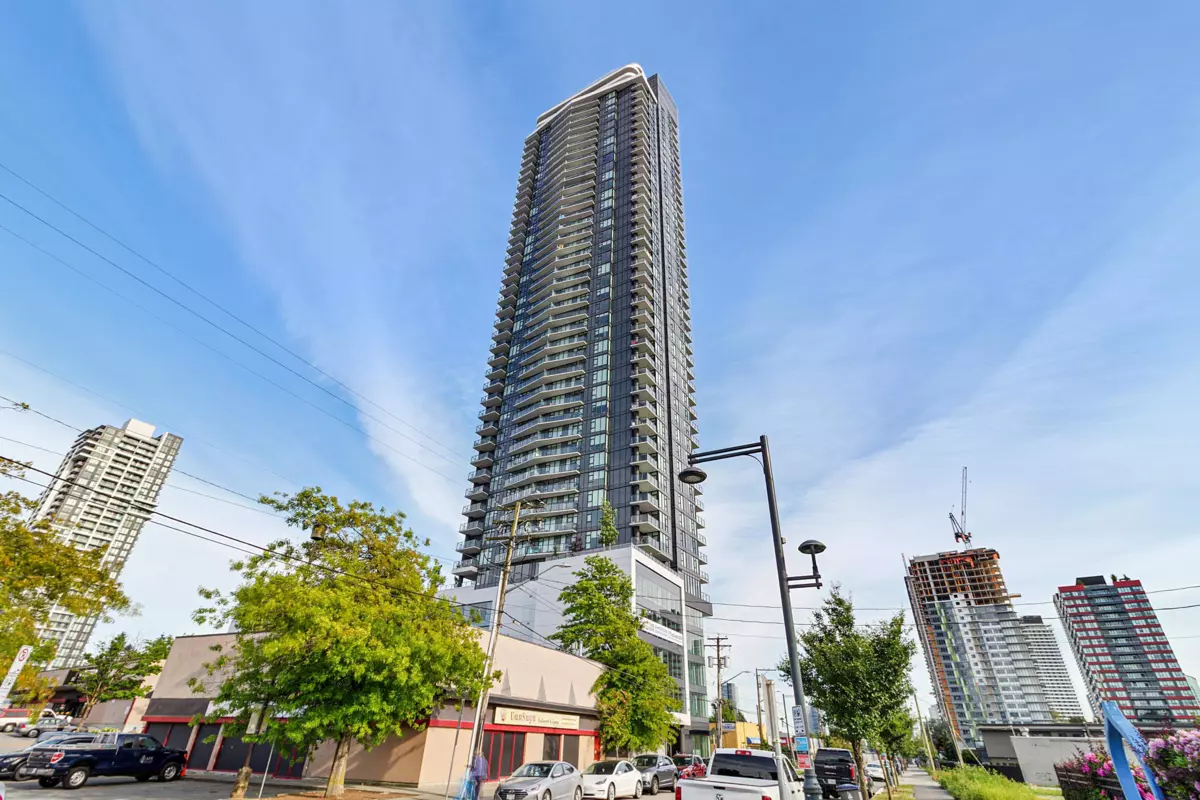 Living Room Photo of 2702 10750 135a Street, Surrey, BC