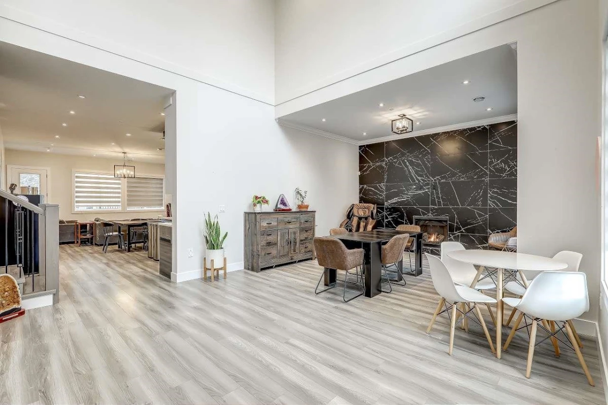 Family Room Photo of 46077 Crestview Drive, Chilliwack, BC