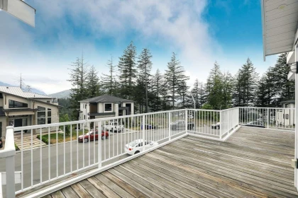 Garden / Landscaping Photo of 46077 Crestview Drive, Chilliwack, BC