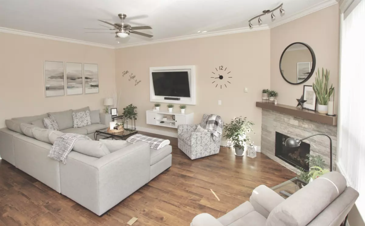 Dining Area Photo of 8 3348 Mt Lehman Road, Abbotsford, BC