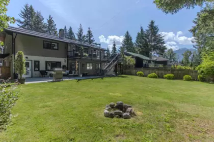 40755 Thunderbird Ridge, Squamish, BC, Squamish — Single Family Residence for sale
