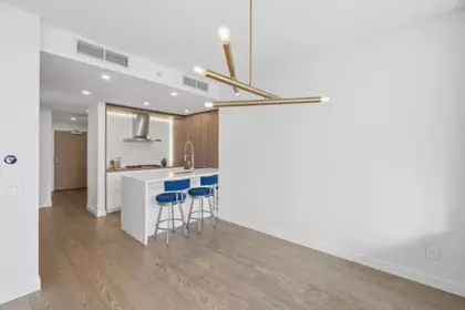 Breakfast Nook Photo of 902 15165 Thrift Avenue, White Rock, BC