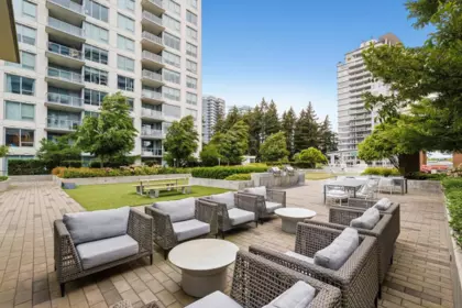 Outdoor Kitchen Photo of 902 15165 Thrift Avenue, White Rock, BC