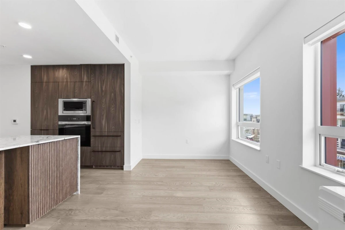 Living Room Photo of 305 3590 W 39th Avenue, Vancouver, BC