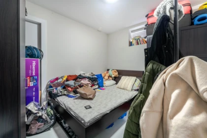 Bedroom 3 Photo of 1 6358 Windsor Street, Vancouver, BC