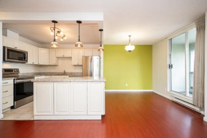 Basement Recreation Room Photo of 504 550 Eighth Street, New Westminster, BC