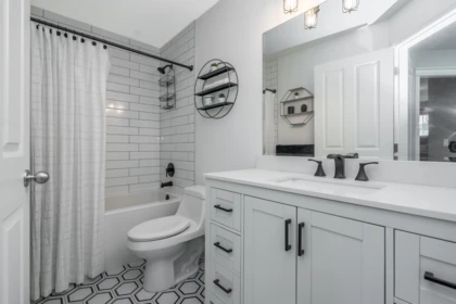 Hallway Photo of 21 32849 Egglestone Avenue, Mission, BC